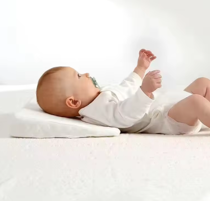🌙 Coussin ergonomique anti-reflux pour bébé